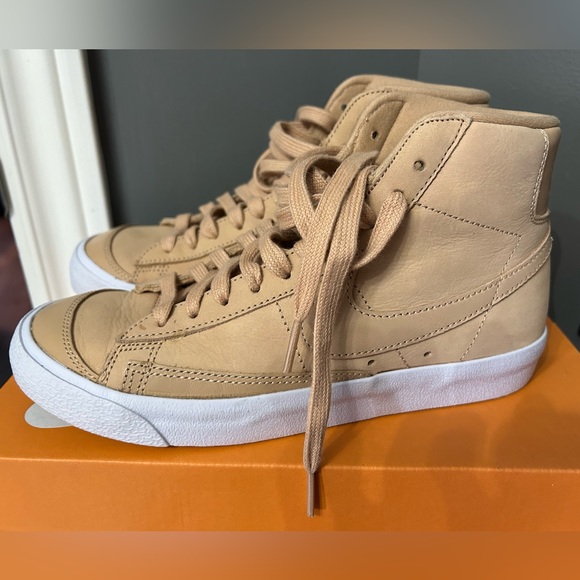 Women’s NIKE Blazer MID PRM MF size 6 - Picture 1 of 5